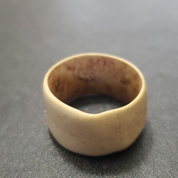 Cream and purple flower ring size 9-ish - Picture 7 of 11